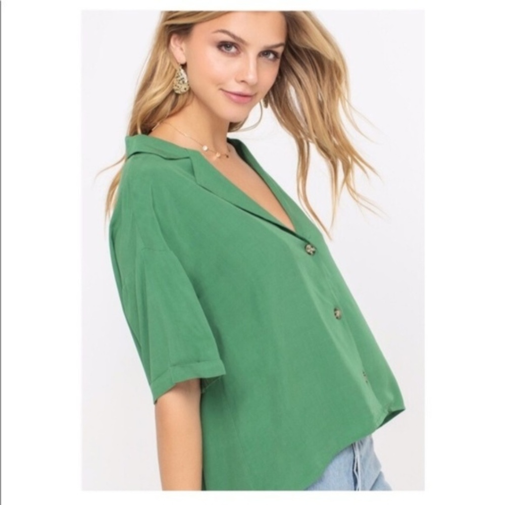 Lawton Green Short Sleeve Button Up Top